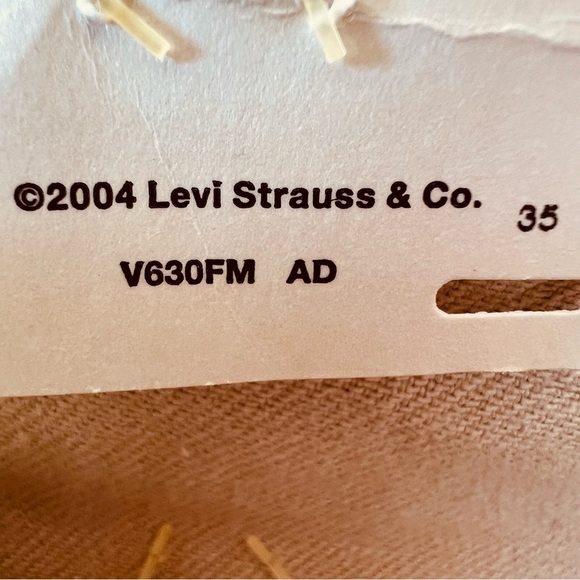 VINTAGE LEVI’S 550 RELAXED BOOT CUT TAN SIZE 12 NWT 2004 - Picture 9 of 11